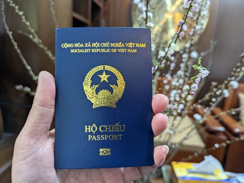 Hộ chiếu gắn chip được bắt đầu cấp từ 2022