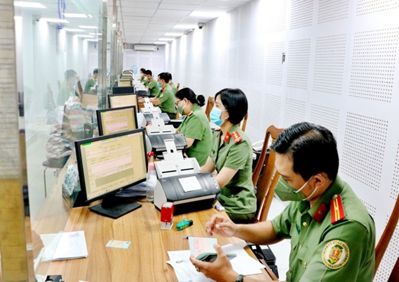Phòng quản lý xuất nhập cảnh TPHCM
