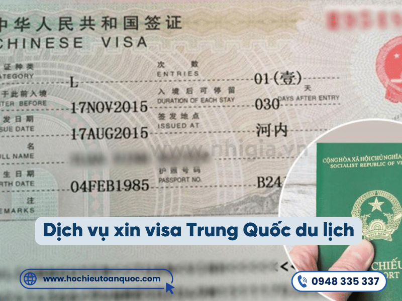 Người đang chuẩn bị hồ sơ xin visa đi Trung Quốc du lịch