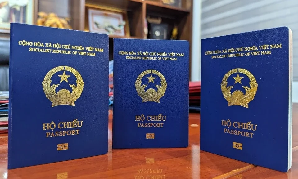 Mẫu hộ chiếu phổ thông gắn chip được làm tại Hộ Chiếu Toàn Quốc