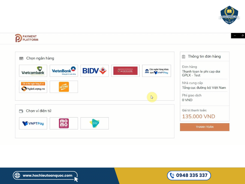 Hướng dẫn đổi bằng lái xe ô tô online nhanh chóng Người dân thực hiện thanh toán lệ phí theo quy định